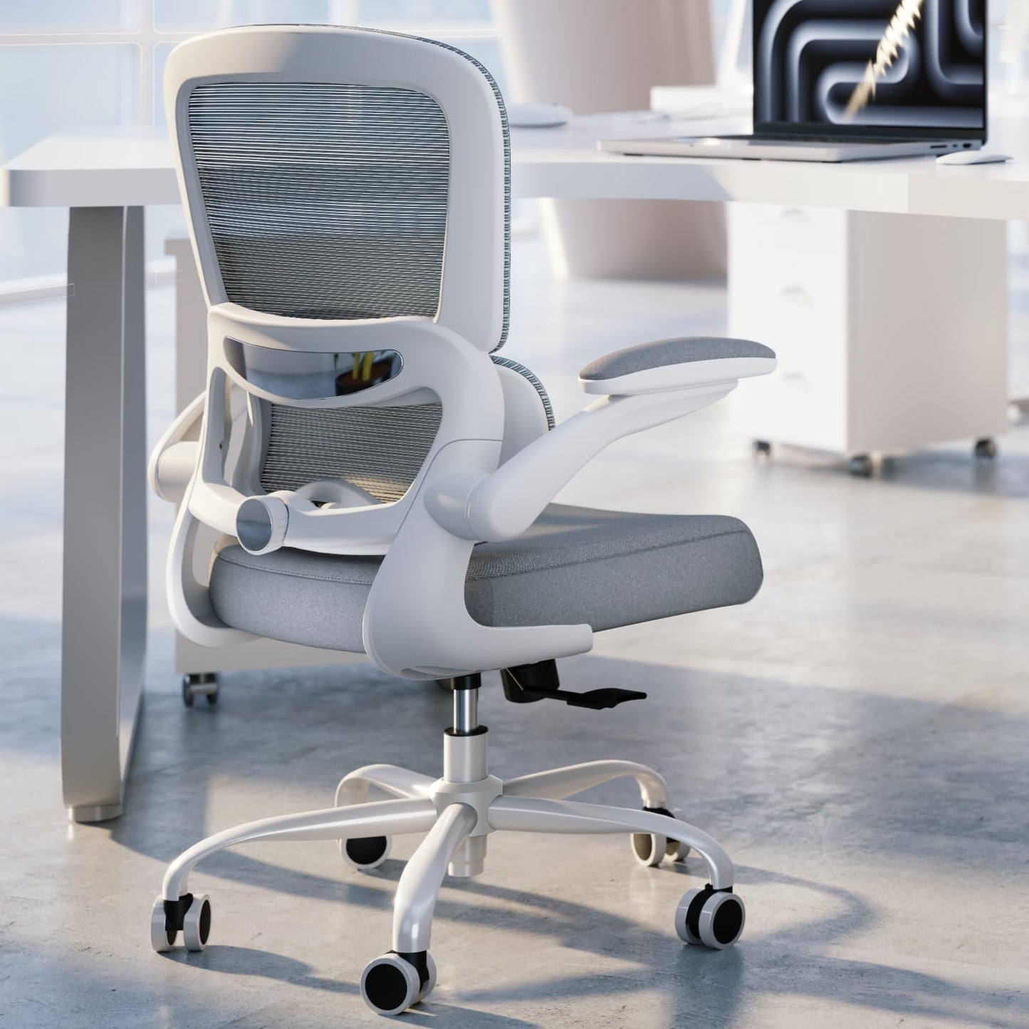 White Ergonomic Office Chair – Mesh Desk Chair with Adjustable Lumbar Support, Comfortable Executive